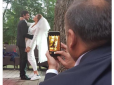 Білий костюм, кросівки і фата: Донька Добкіна вразила весільним вбранням