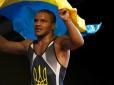 Чемпіон за чемпіона! Український борець яскраво підтримав Усика перед супербоєм у Москві (фотофакт)