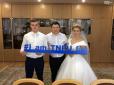 З весілля - на іспит: Мережу вразило вбрання абітурієнтки в Тернополі (фото)
