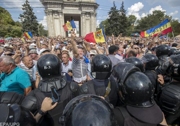 Масові протести в Молдові, 26 серпня 2018 року Фото: EPA/UPG