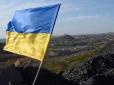 Терористи втратили дар мови: Прапор України виник прямо під носом у бойовиків (відео)