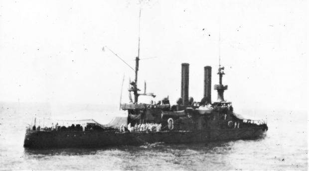 Броненосець берегової оборони "Генерал-адмірал Апраксін" під час російсько-японської війни