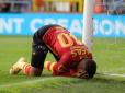 Такий нестерпний біль: У чемпіонаті Бельгії молодий півзахисник з метра не влучив у порожні ворота (відео)