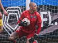 Для нього це було вперше: В Україні воротар зіграв на позиції польового гравця (відео)