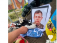 Кадри зворушили до сліз: Собака прийшов на могилу до свого господаря, який загинув, захищаючи Україну (відео)
