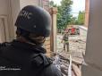 Росіяни вдарили поряд із ТЦК у Кривому Розі, постраждали цивільні (фото)
