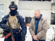 На Рівненщині військовий самовільно залишив частину, викрав автівку, а під час затримання відкрив стрілянину з вікна (фото)