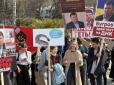 У Києві студенти КНУ вийшли на протести проти ректора, якого звинувачують у сексуальних домаганнях (фото, відео)